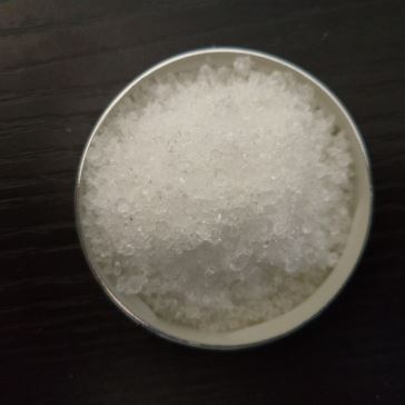 四水硝酸钙 外观: 无色透明单斜晶体
